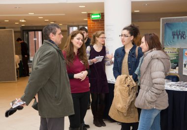 Macaristan 'ın Budapeşte kentindeki ELTE Üniversitesi kayıt başvuruları.