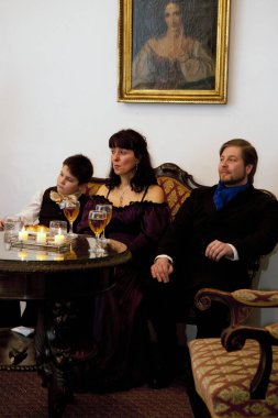 18 Mart 2010 - Budapeşte, Macaristan: Klasik tarzda buluşan insanlar