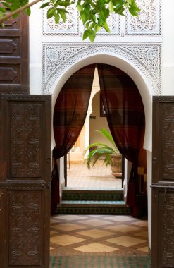 Güzel geleneksel Fas mimarisi 