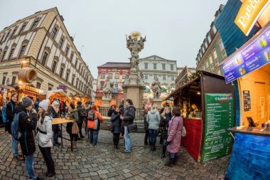 Brno, Çek Cumhuriyeti-15 Aralık 2016: İnsanlar 15 Aralık 2016 