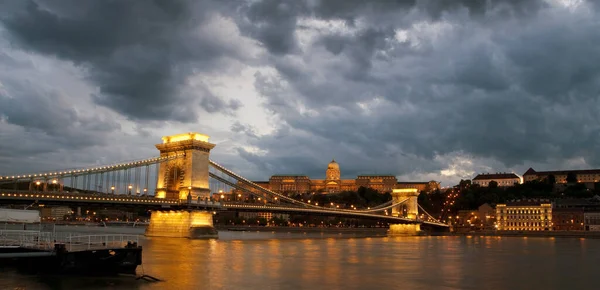 Панорама Будапешта Ночью Венгрия — стоковое фото