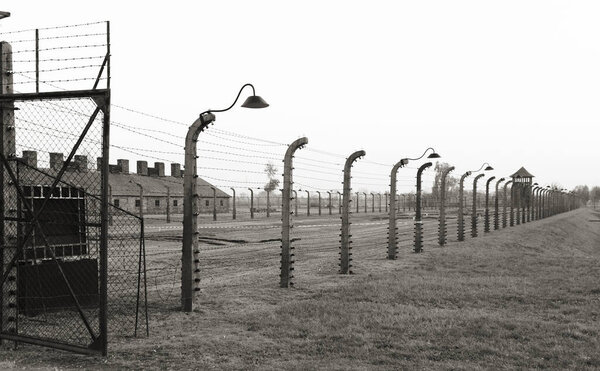 ОСВИКТОР, ПОЛЬША - ОКТЯБРЬ 22 октября 2012 года в Освенциме (Польша) - бывший нацистский лагерь смерти "Лагерь II". Это был самый большой нацистский концлагерь в Европе.
.