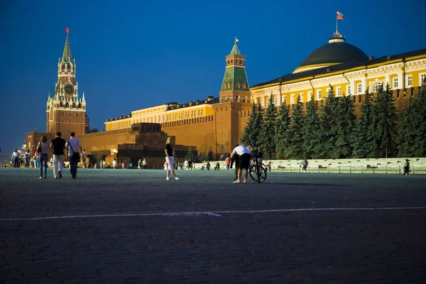Moscow Russia Sierpnia Niezidentyfikowani Odwiedzają Plac Czerwony Sierpnia 2007 Roku — Zdjęcie stockowe