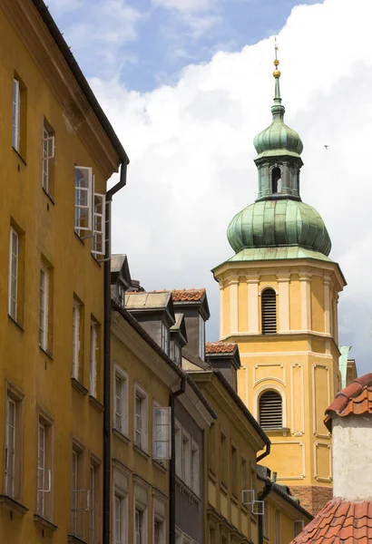 Evropské Město Historickými Budovami — Stock fotografie