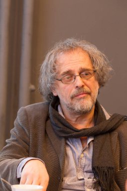 Macar Film Akademisi rektörü Tamas Ascher, 29 Mayıs 'ta röportaj verdi. 29 Mayıs 2012.Ascher geçen yıl Cate Blanchett ve Hugo Weaving ile Washington 'da çalıştı..