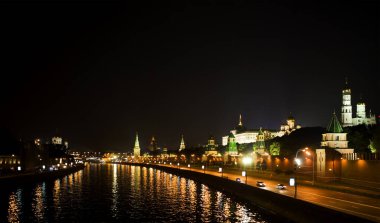 Moskova Nehri 'nden Kremlin' e gece görüşü