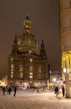 DRESDEN, GERMANY - 28 ARALIK 2014: Dresden 'deki bir Lutheran kilisesi, Alman Saksonya devletinin başkenti.