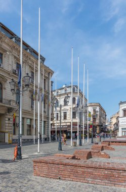 Bükreş, Romanya - 1 Mayıs 2017: Bükreş 'te gece hayatı hakkında bilinen tarihi bir bölge olan Lipscani ilçesi.