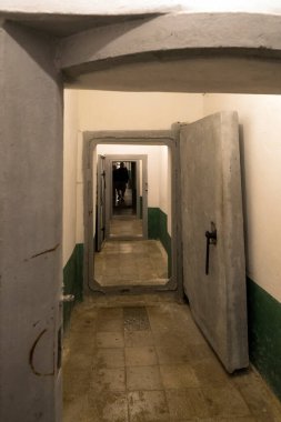 Tiran, Arnavutluk - Haziran 12018: Bunkart 2, Tiran 'ın şehir merkezindeki nükleer sığınağı Arnavutluk tarih müzesine dönüştürüldü  