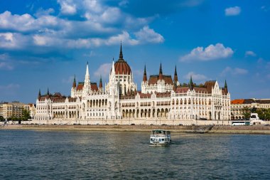 Budapeşte 'deki Macar parlamentosuna bakış