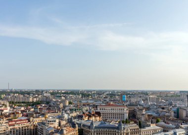 Bükreş, Romanya - 2 Mayıs 2017: Romanya 'nın başkenti Bükreş' in gerçek görünüm merkezi.