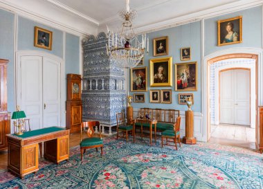 Pilsrundale, Letonya - 1 Mayıs 2016; Rundale Sarayı. Rundale Sarayı, Letonya 'nın en seçkin Barok ve Rococo sanat eserlerinden biridir..