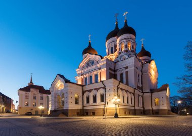 Gün batımında Tallinn, Nevsky Katedrali