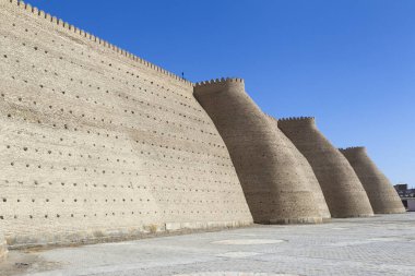 Özbekistan 'ın Buhara şehrinin duvarları