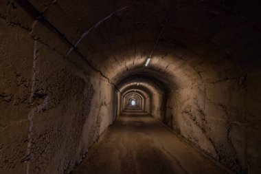 Tiran, Arnavutluk - Haziran 12018: Bunkart 1, Tiran nükleer sığınağı Arnavutluk 'un tarih müzesine dönüştürüldü.