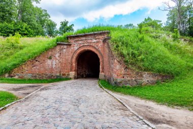 Gizycko, Polonya - 13 Temmuz 2012: Gizycko, Masuria, Polonya Boyen kalesi.