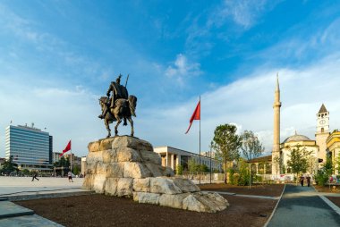 İstanbul manzaralı, hindi.