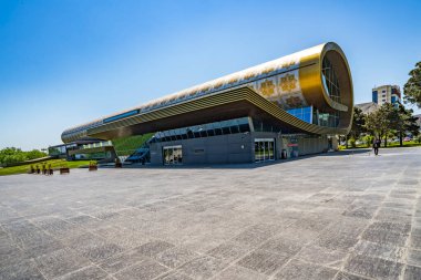 BAKU, AZERBAIJAN - 6 Mayıs 2019: Bakü 'deki halı müzesinin çağdaş inşaatı.