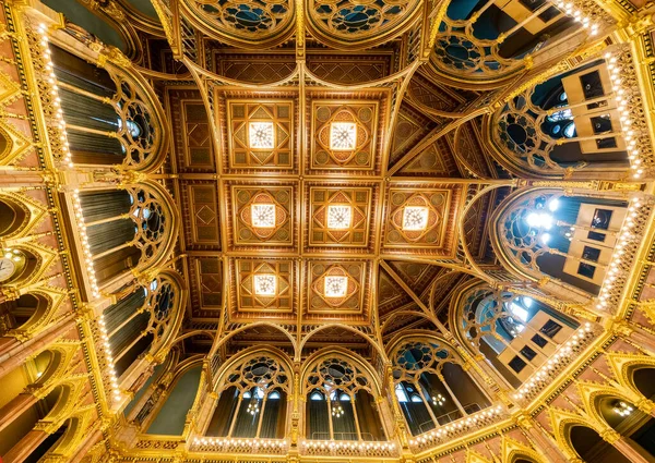 匈牙利布达佩斯 2019年3月28日 匈牙利议会大楼的内部 — 图库照片