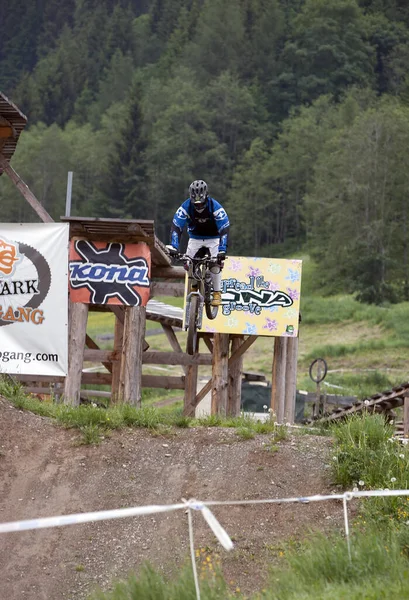 Leogang Rakousko Května Cyklista Gerhard Haslauer Předvádí Své Triky Před — Stock fotografie