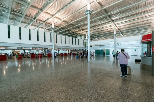 Tirana Albânia Junho 2018 Aeroporto Internacional Tirana Nene Tereza Comumente — Fotografia de Stock