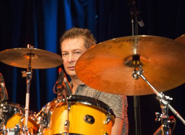 BUDAPEST, HUNGARY - 30 Ekim Sunum Organizasyonu. Japonya Vakfı tarafından 30 Ekim 2012 'de Budapeşte, Macaristan' daki A38 konser salonunda