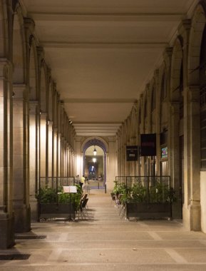 Tarihi binada boş koridor