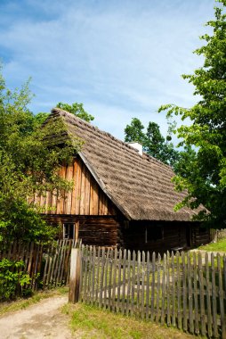 Opole Açık Hava Müzesi 'ndeki eski Silezya evi. 