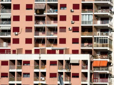 Arnavutluk 'un Durres kentinde blok evi