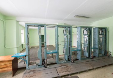 PRIPYAT, UKRAINE - 15 Mart 2013 tarihinde Çernobil şehrinin genel görünümü, Ukrayna. 27 yıl önce 4 numaralı reaktör patladıktan sonra burada bir nükleer felaket meydana geldi.