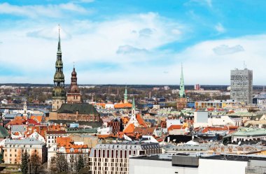 Letonya 'daki eski Riga kasabasının manzarası