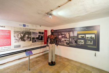 Tiran, Arnavutluk - Haziran 12018: Bunkart 2, Tiran 'ın şehir merkezindeki nükleer sığınağı Arnavutluk tarih müzesine dönüştürüldü