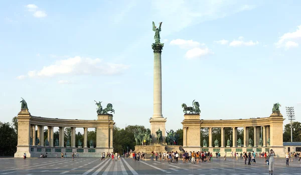 Het Heldenplein Boedapest Hongarije — Stockfoto