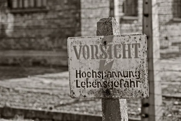 Oswiecim Poland October Electric Fense Auschwitz Former Nazi Extermination Camp — Stock Photo, Image