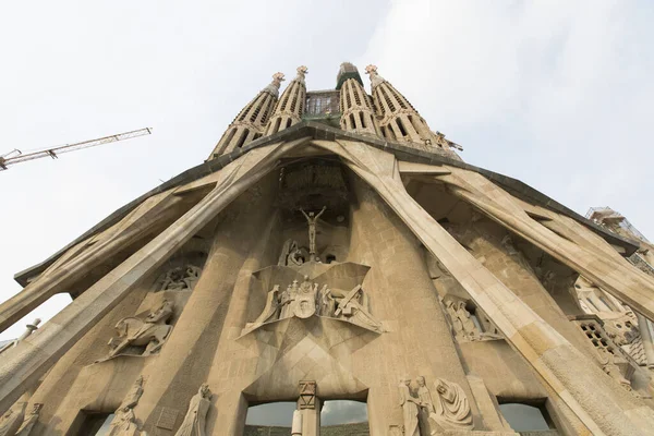 Барселона Испания Сентября Скульптуры Sagrada Familia Впечатляющий Собор Спроектированный Гауди — стоковое фото