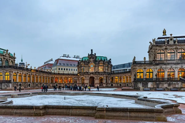 Dresden Deutschland Dezember 2014 Der Zwinger Der Abenddämmerung Ein Rokokostil — Stockfoto