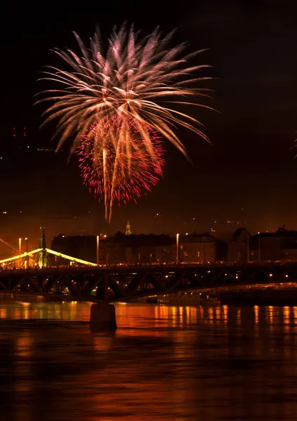 Budapest Hungary August Fireworks Danube River End Ceremonies Annual Constitution — Stock Photo, Image