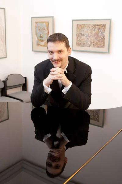 Budapest Hongarije Maart Balint Balashazy Pianist Pesterzsebet Art Gallery Maart — Stockfoto