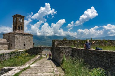 Cirokaster kalesi, Arnavutluk 'un güneyindeki UNESCO Dünya Mirası sahası.