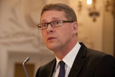 BUDAPEST, HUNGARY - 25 Haziran: Matti Taneli Vanhanen Fin siyasetçi, eski Finlandiya Başbakanı ve Merkez Parti Başkanı ELTE Univ 'i ziyaret etti. 25 Haziran 2010 'da Budapeşte, Macaristan.