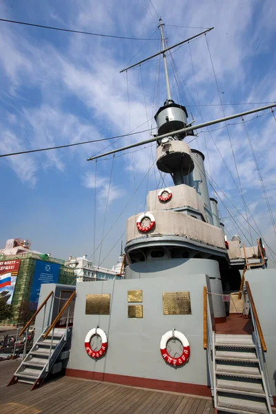 Terraplén Petrogrado Museo Famoso Crucero Blindado Aurora Símbolo Revolución Octubre — Foto de Stock