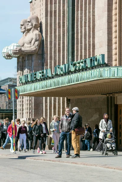 Helsinki Finland Maja 2016 Osoby Dworzec Główny Helsinkach Helsinki Główne — Zdjęcie stockowe