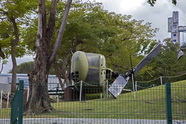 Damage to aircraft inside Luis A. Ferre Science park after hurri — Stock Photo, Image