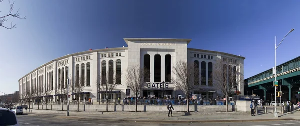 Groothoek van Yankee Stadium in Bronx NY — Stockfoto