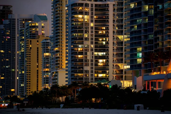 Miami Estados Unidos Enero 2019 Modern Buildings Night Sunny Isles — Foto de Stock