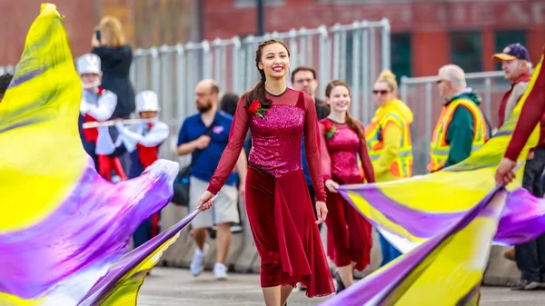 Portland, Oregon, Amerika Birleşik Devletleri - 9 Haziran 2018: Westview lise bandosu Portland sırasında Grand çiçek geçit Festival 2018 gül.