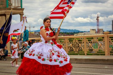 Portland Grand Floral Parade 2019