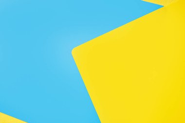 birleşik sarı arka plan mavisi. Model yap. kopyalama alanı