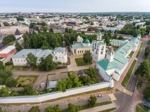 Yaroslavl Kremlin Üzerinden Kuşbakışı Ana Hava Fotoğrafçılığı — Stok fotoğraf