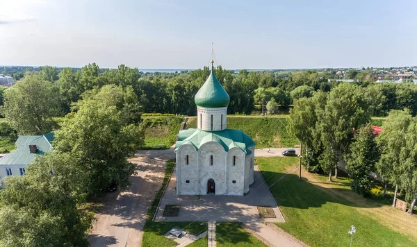 Helikopter çekim kurtarıcı başkalaşım Katedrali, Pereslavl-Zalessky, üstten görünüm